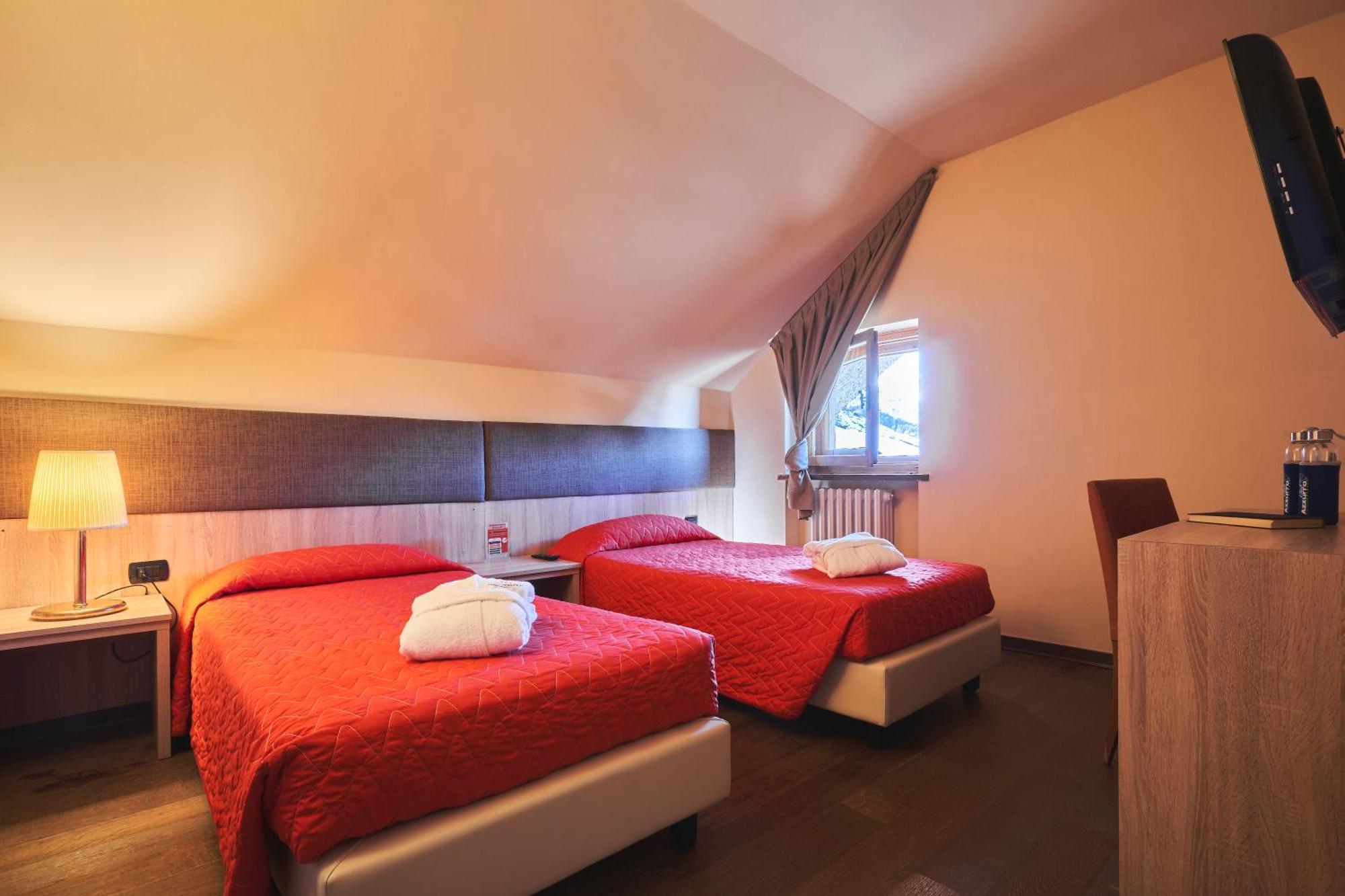 Hotel Mondolé 3*